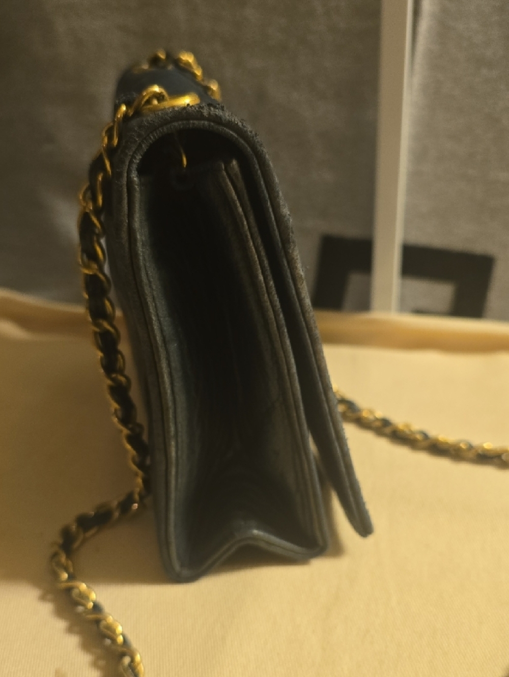 CHANEL Navy Blue Quilted Lambskin Shoulder Bag - Picture 3 of 15